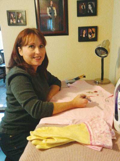 Santa Clara Resident Creates T's for Chemo Patients Santa Clara Resident Creates T's for Chemo Patients