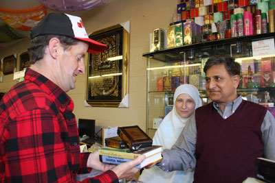 Islamic Shops Add Vitality to the Royal Road Islamic Shops Add Vitality to the Royal Road