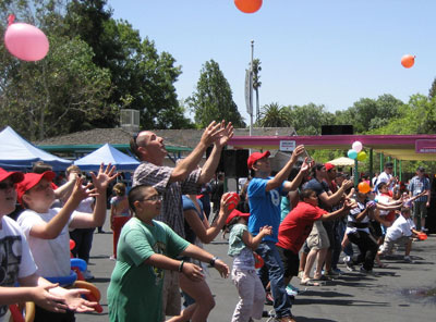 Courageous Kids and Families Celebrate Mother's Day at Great America Courageous Kids and Families Celebrate Mother's Day at Great America