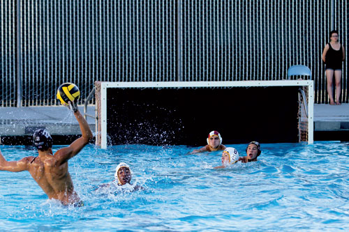 Chargers Water Polo Shows Off Speed in Win Over Rival Bruins Chargers Water Polo Shows Off Speed in Win Over Rival Bruins