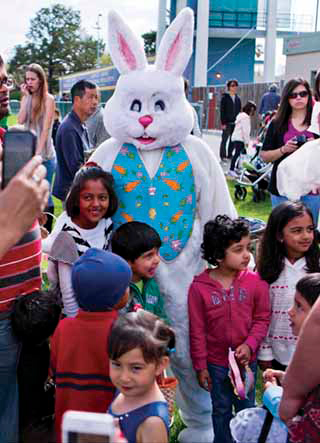 Kids Have an Egg-cellent Time at City Easter Egg Hunt Kids Have an Egg-cellent Time at City Easter Egg Hunt