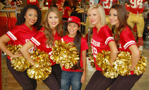 49ers Store Opens at Valley Fair 49ers Store Opens at Valley Fair
