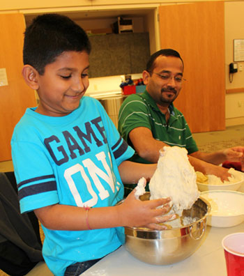 Library's Sustainable U Program Hosts Bread Making Class Library's Sustainable U Program Hosts Bread Making Class