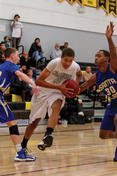 Chargers' Rebounding, Bench Spark Win Over Bruins Chargers' Rebounding, Bench Spark Win Over Bruins