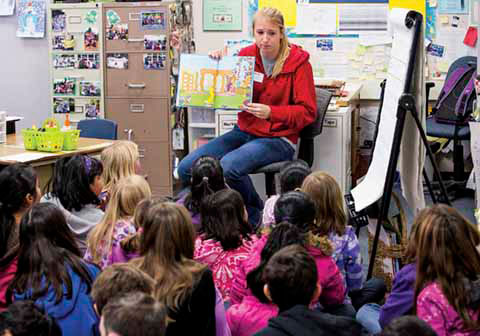 Laurelwood Elementary School Celebrates Read Across America Laurelwood Elementary School Celebrates Read Across America