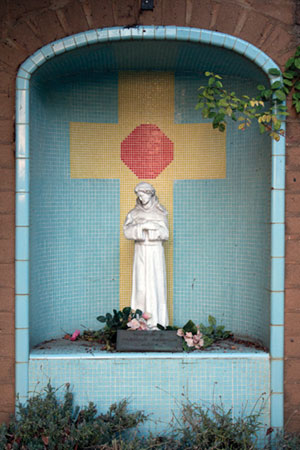 Art in Our City: Small Statue Marks Mission Site Art in Our City: Small Statue Marks Mission Site