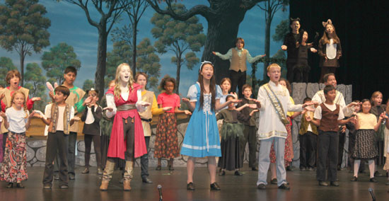 Roberta Jones Junior Theatre Performs Rose Red Roberta Jones Junior Theatre Performs Rose Red