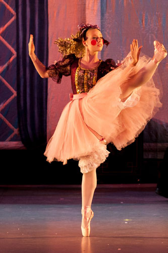 Santa Clara Ballet Performs Annual Nutcracker Show Santa Clara Ballet Performs Annual Nutcracker Show