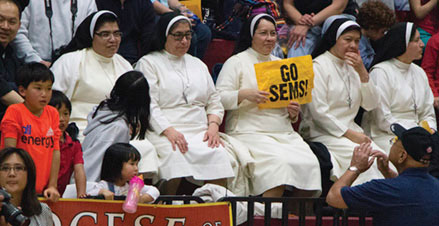 Seminarians Tie Series with Revs at Annual Basketball Game