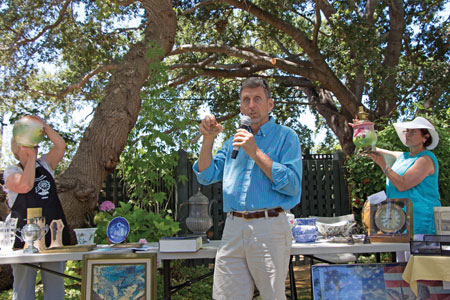 Annual Appraisal Show Astonishes Antique-Lovers Annual Appraisal Show Astonishes Antique-Lovers