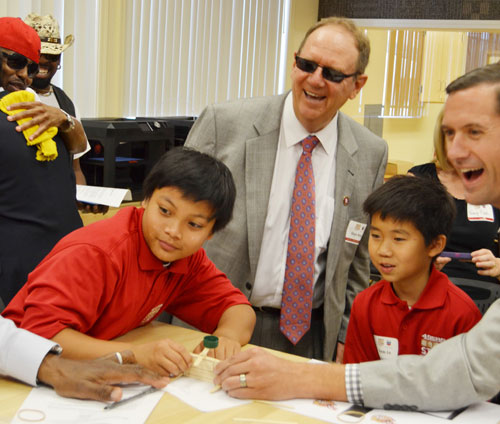49ers Foundation Partners With Chevron, SCUSD and Others to Launch STEM Program 49ers Foundation Partners With Chevron, SCUSD and Others to Launch STEM Program