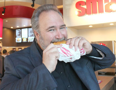 Smashburger Opens in Santa Clara Smashburger Opens in Santa Clara