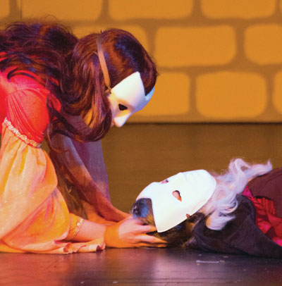 Heads or Tails? Wilcox Stage Company Performs Rosencrantz and Guildenstern are Dead Heads or Tails? Wilcox Stage Company Performs Rosencrantz and Guildenstern are Dead