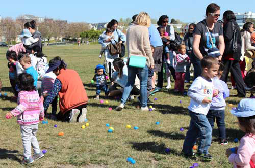 Northside Library Throws an Eggstravaganza Northside Library Throws an Eggstravaganza