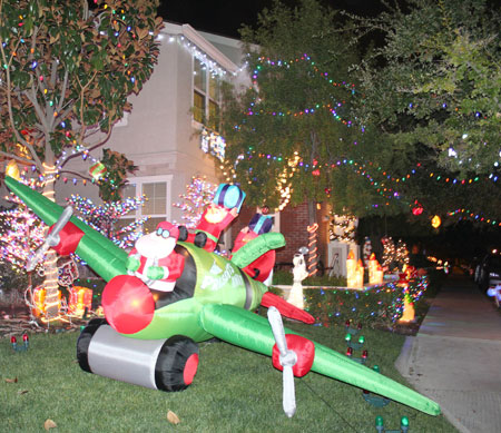 2014 Holiday Decoration Winners Announced 2014 Holiday Decoration Winners Announced