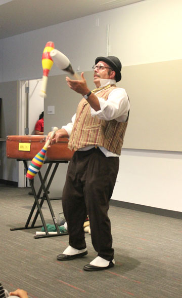 Northside Library's Summer Reading Kickoff Comes with Balloons, Birds and Bubbles Northside Library's Summer Reading Kickoff Comes with Balloons, Birds and Bubbles